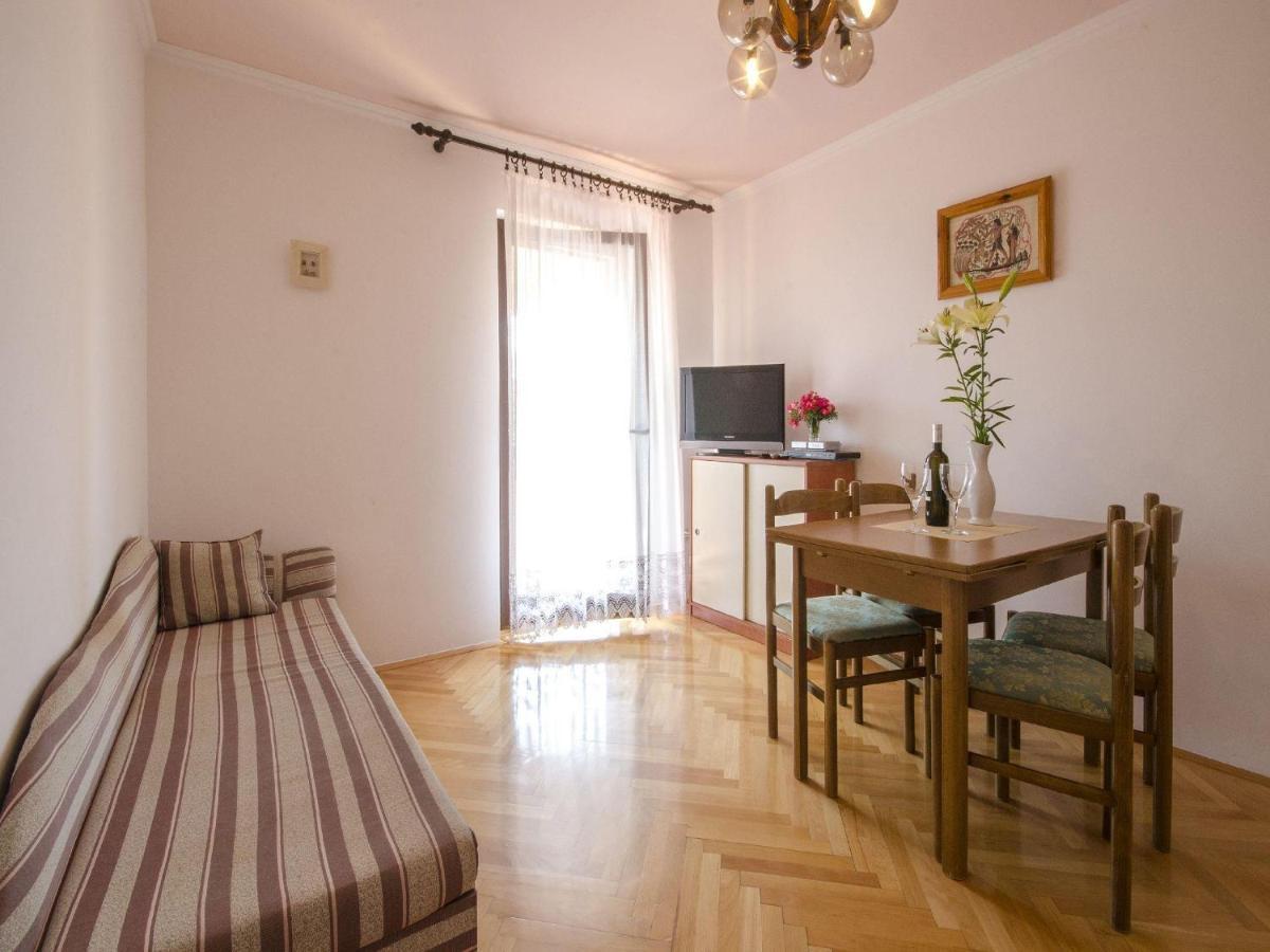 Apartments Patricija Ровин Екстериор снимка