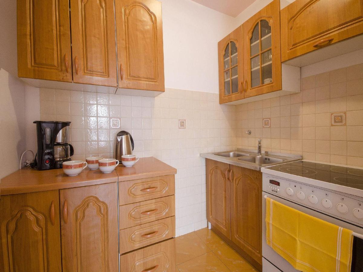 Apartments Patricija Ровин Екстериор снимка